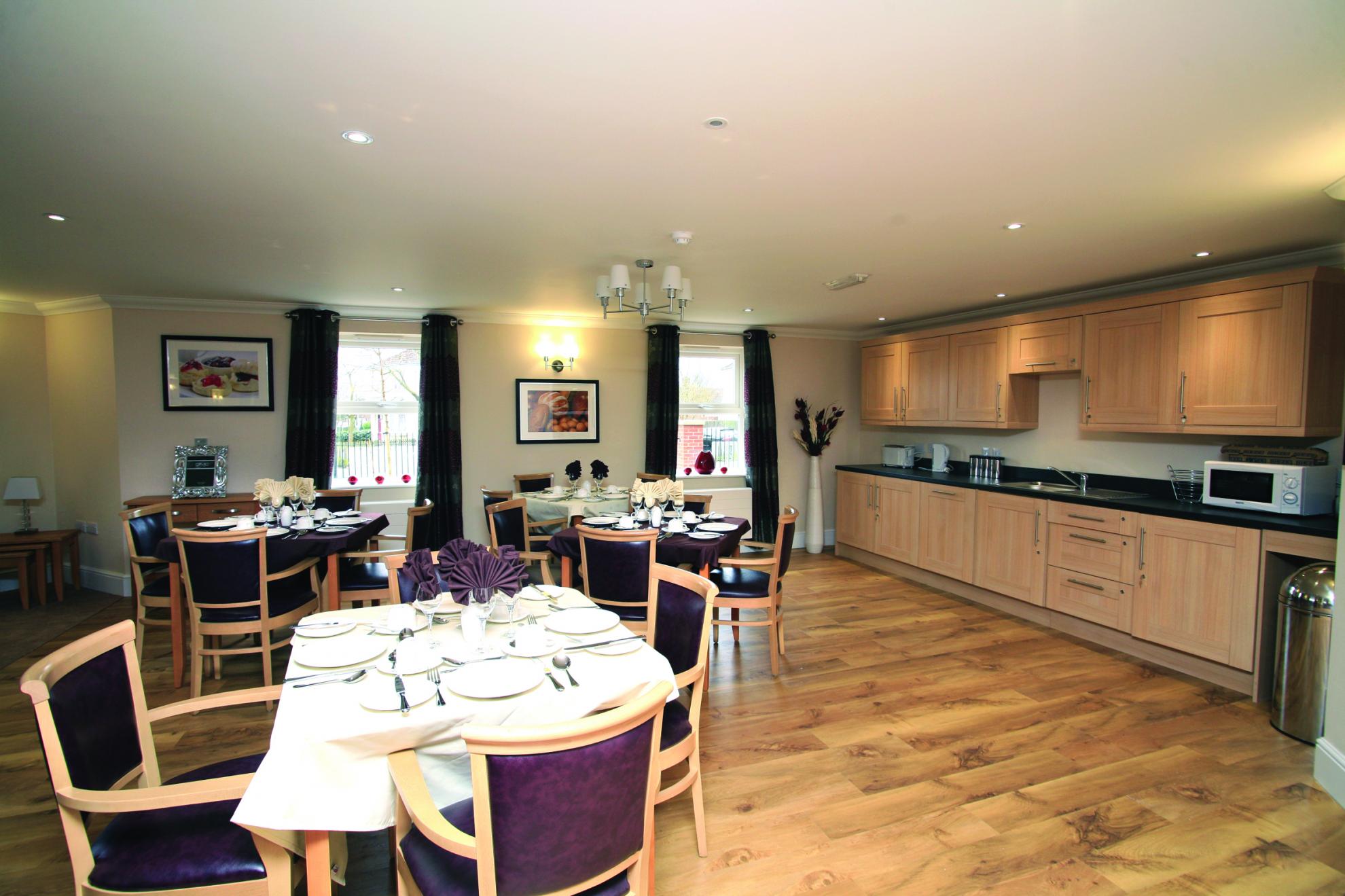 Dementia And Residential Care Home In Wolverhampton Highcroft Hall