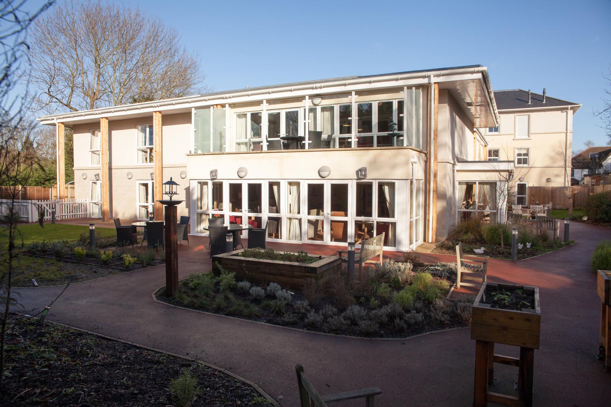 Dementia and Residential Care Home in Pinner – Haven | Sanctuary Care 