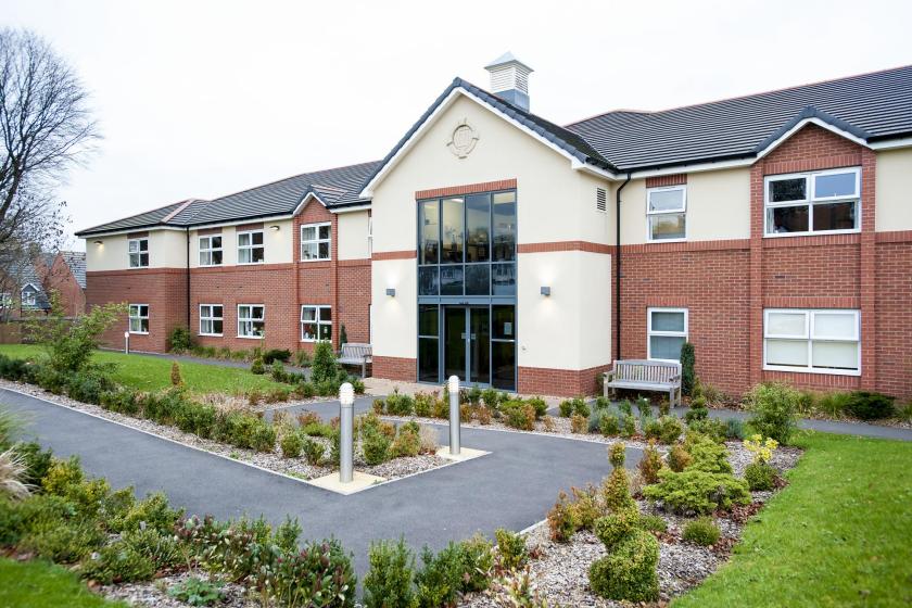 care-homes-in-the-midlands-sanctuary-care