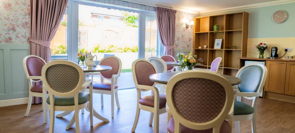 The Beeches - Dining room