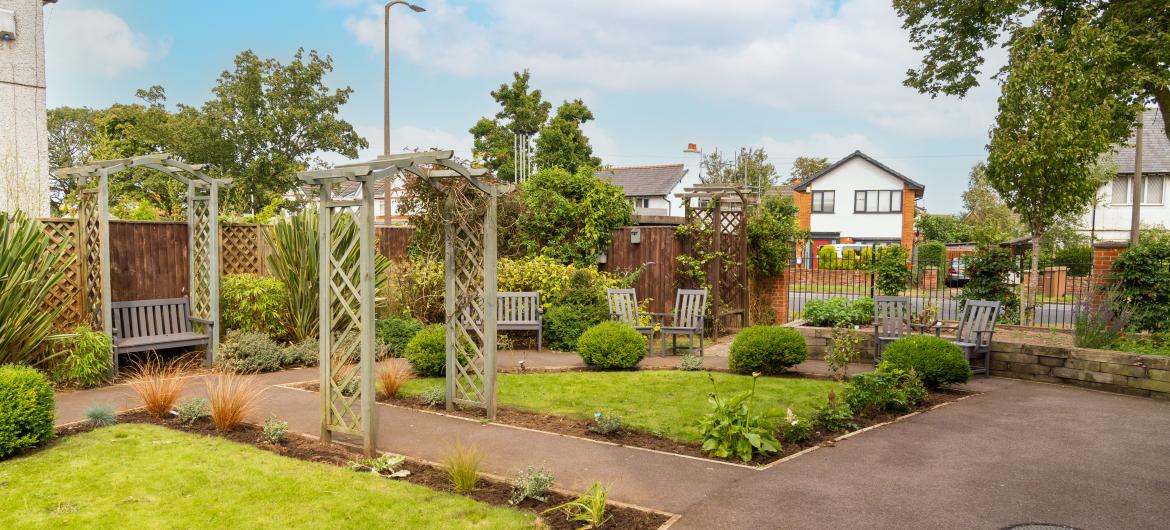 Ridgewood Court - Garden