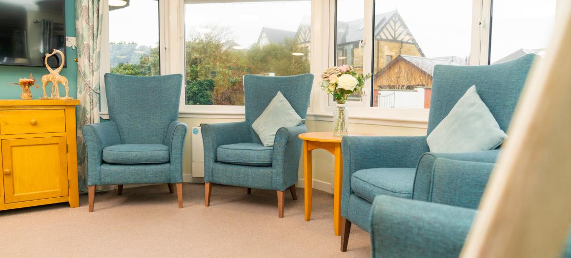 Living Room - Queens