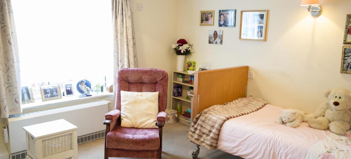 Decorate Nursing Home Room / This Nursing Home For The Elderly With