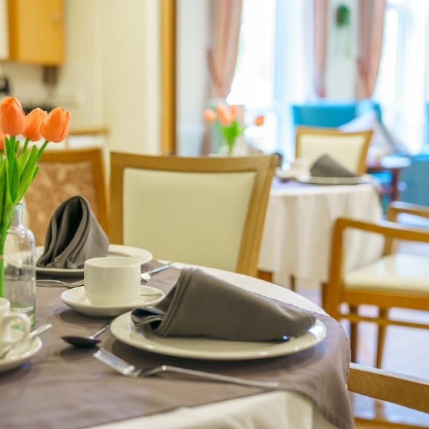 Dining room at Trevarna